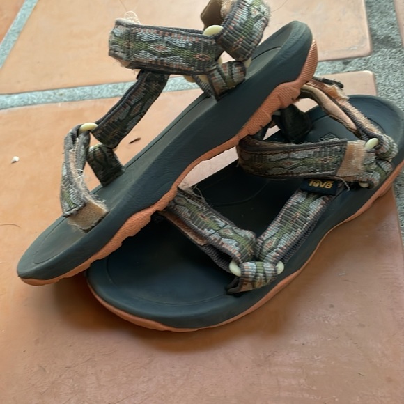 Teva Hurricane XLT2 Sandals, Peach - 11 - Picture 3 of 5